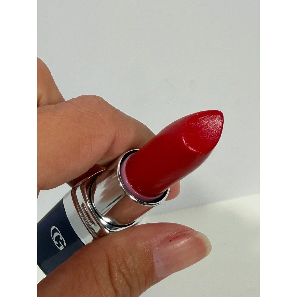 CoverGirl Continuous Color Lipstick 580 Classic Red 3g 0.13oz Old formula discon